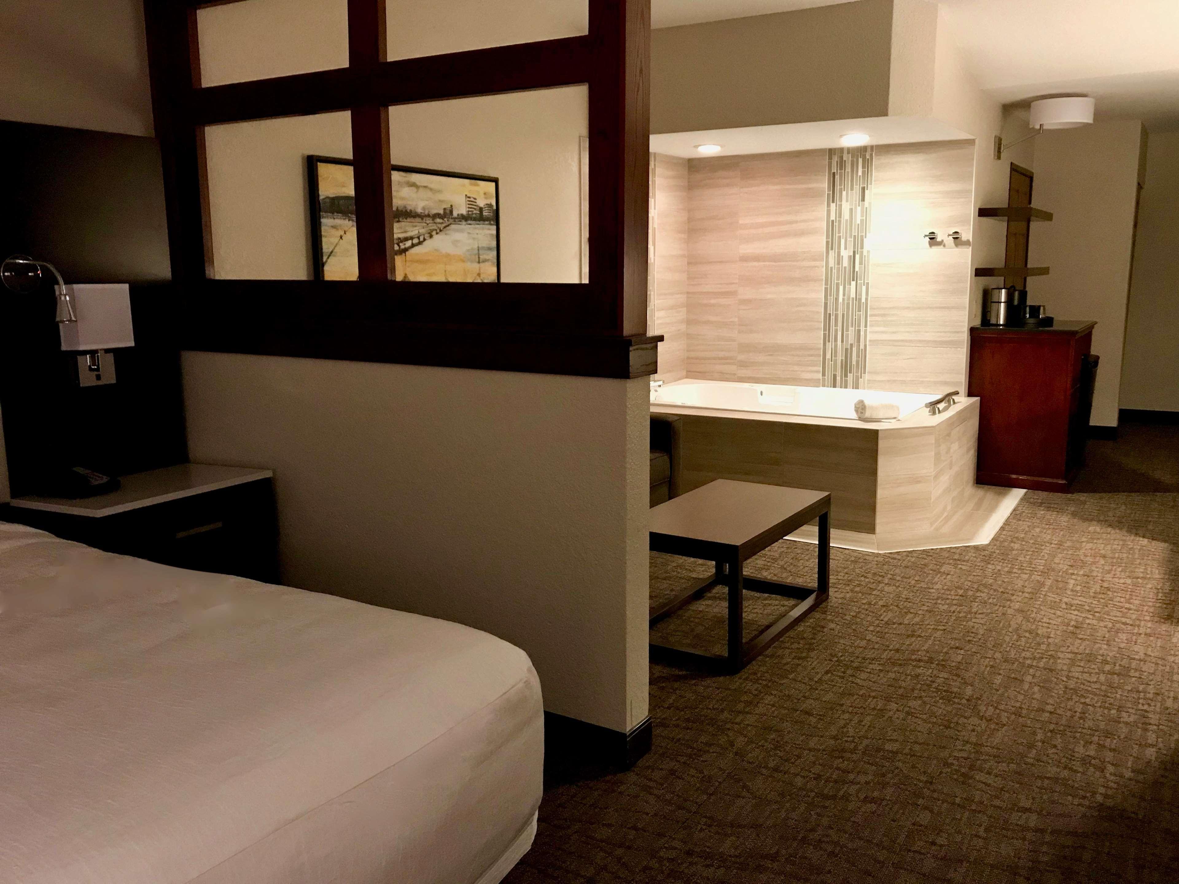 Best Western Premier Bridgewood Hotel Resort Neenah Экстерьер фото