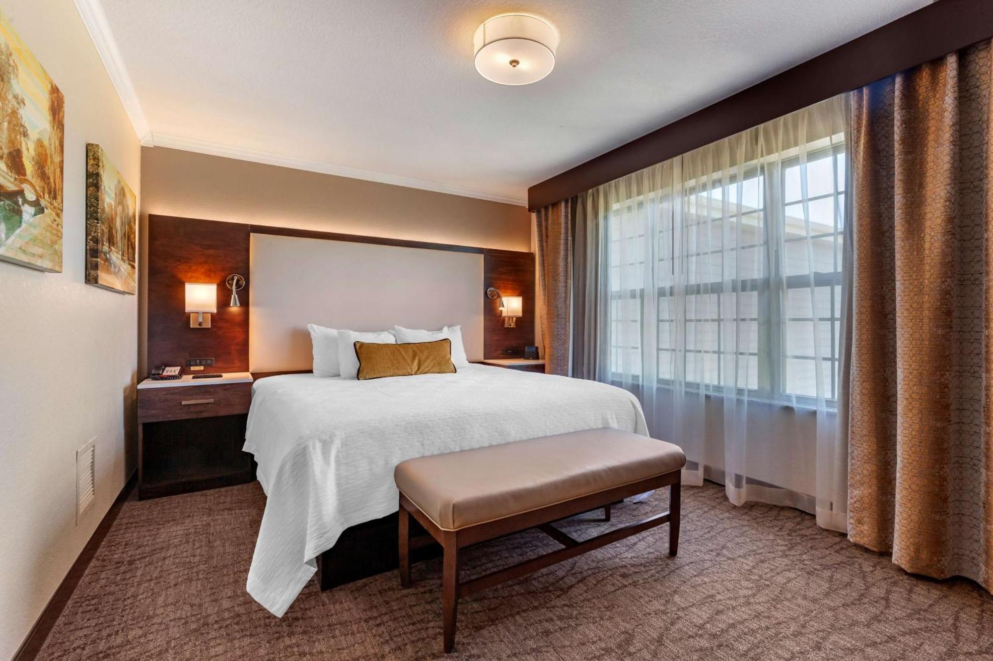 Best Western Premier Bridgewood Hotel Resort Neenah Экстерьер фото